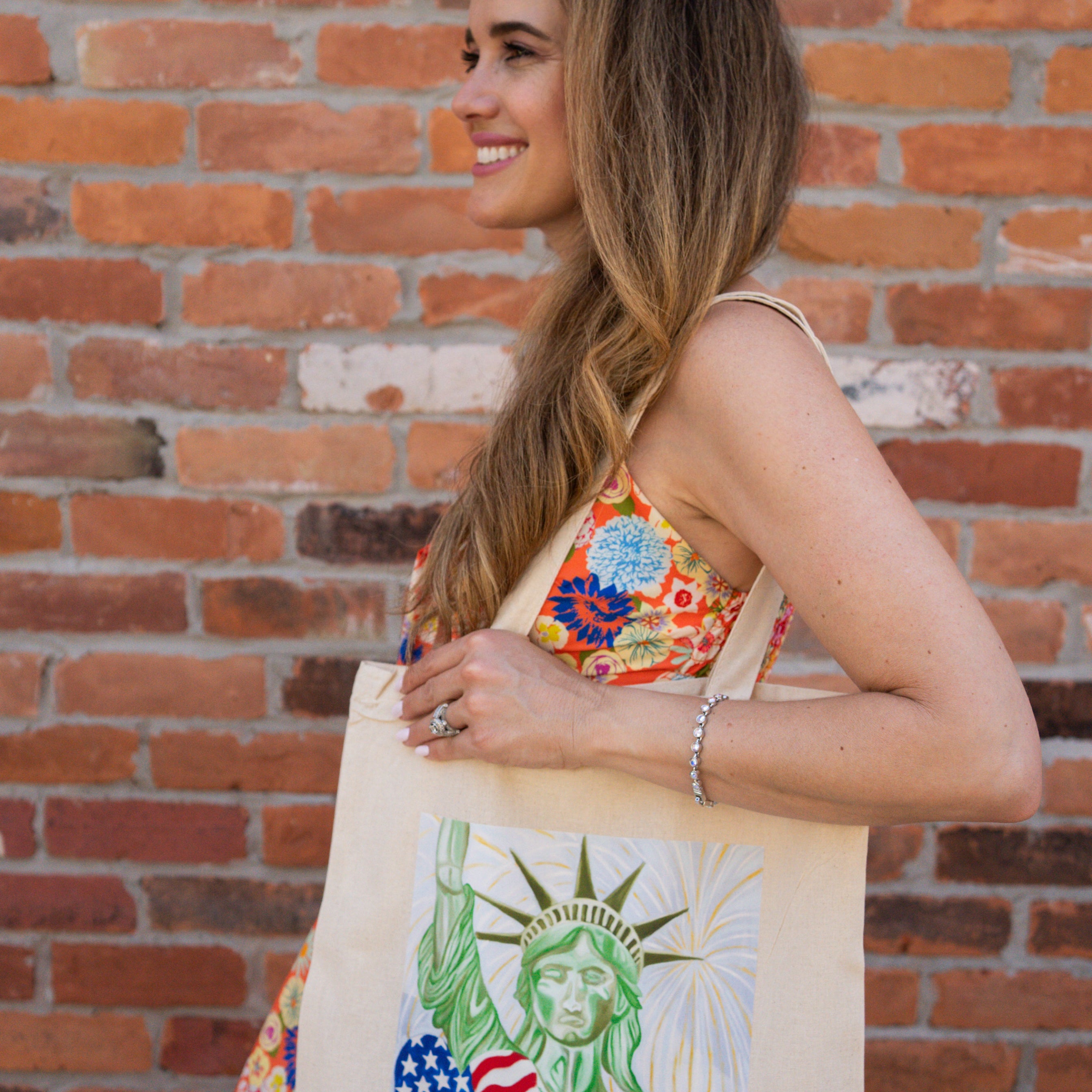 Lady Liberty tote bag.